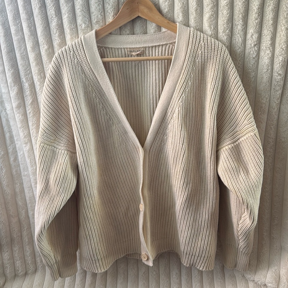 Tradlands Cardigan